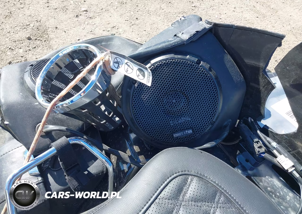 2020 Harley-Davidson Flhtcutg VIN:1HD1MAF1XLB850563 - 12