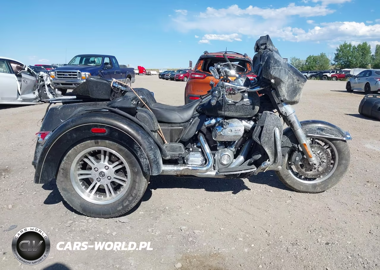 2020 Harley-Davidson Flhtcutg VIN:1HD1MAF1XLB850563 - 13