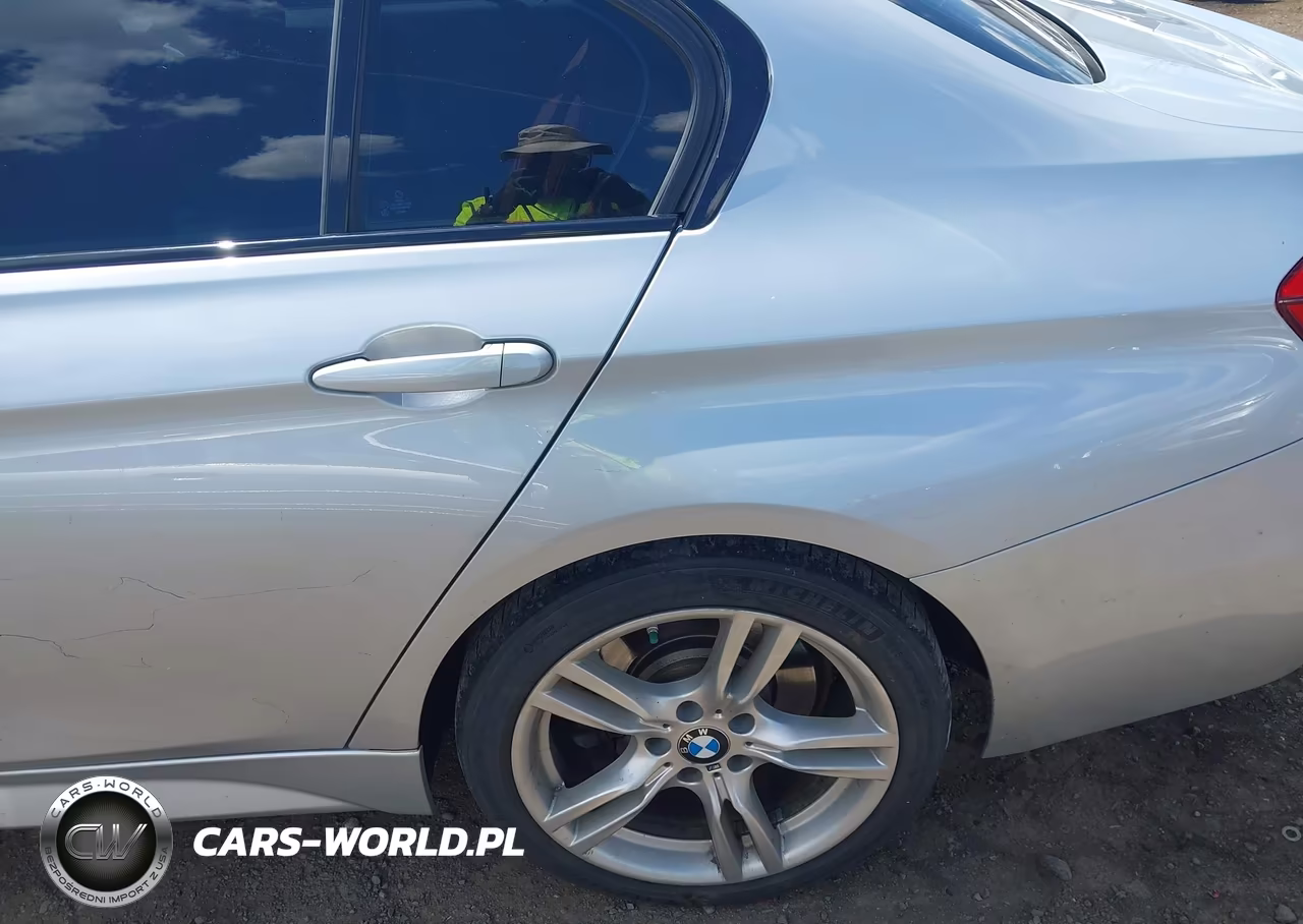 2016 BMW 340I xDrive VIN:WBA8B7G53GNT95244 - 18