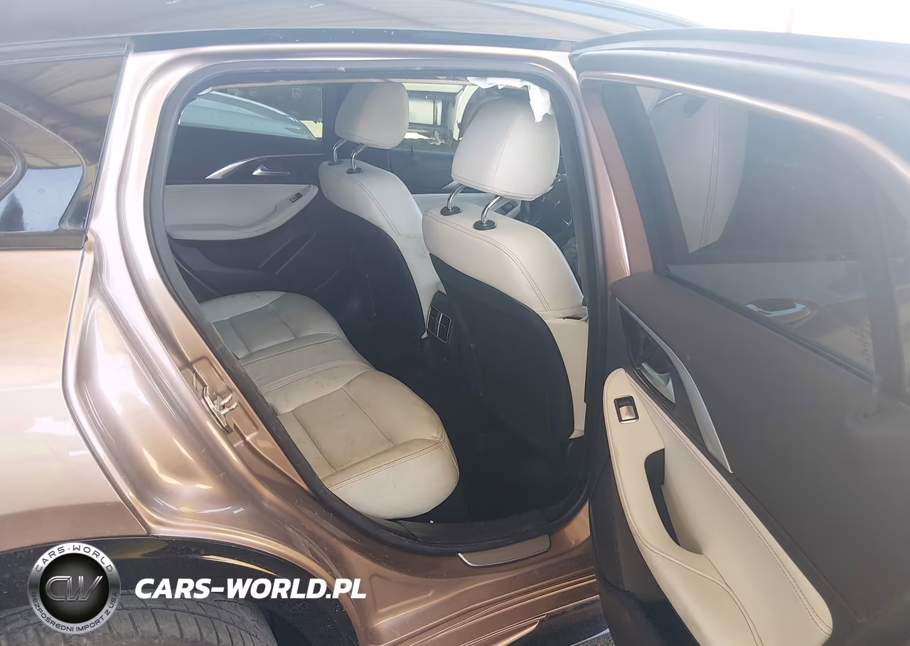 2017 Infiniti Qx30 Premium VIN:SJKCH5CPXHA017791 - 8