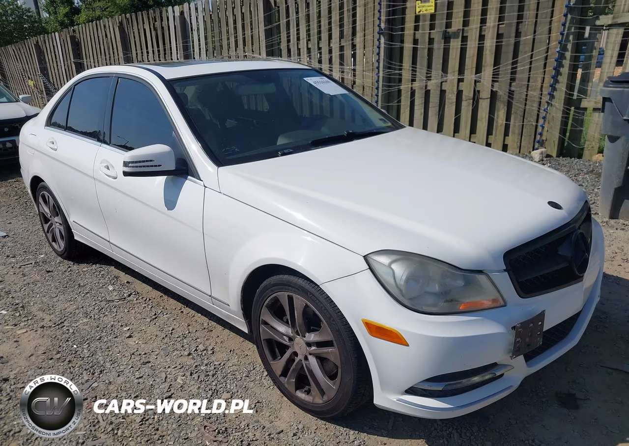 2013 Mercedes-Benz C 300 Luxury 4Matic – zdjęcie 1 z 16