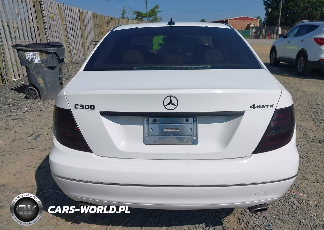 2013 Mercedes-Benz C 300 Luxury 4Matic VIN:WDDGF8AB2DR287232 - 16