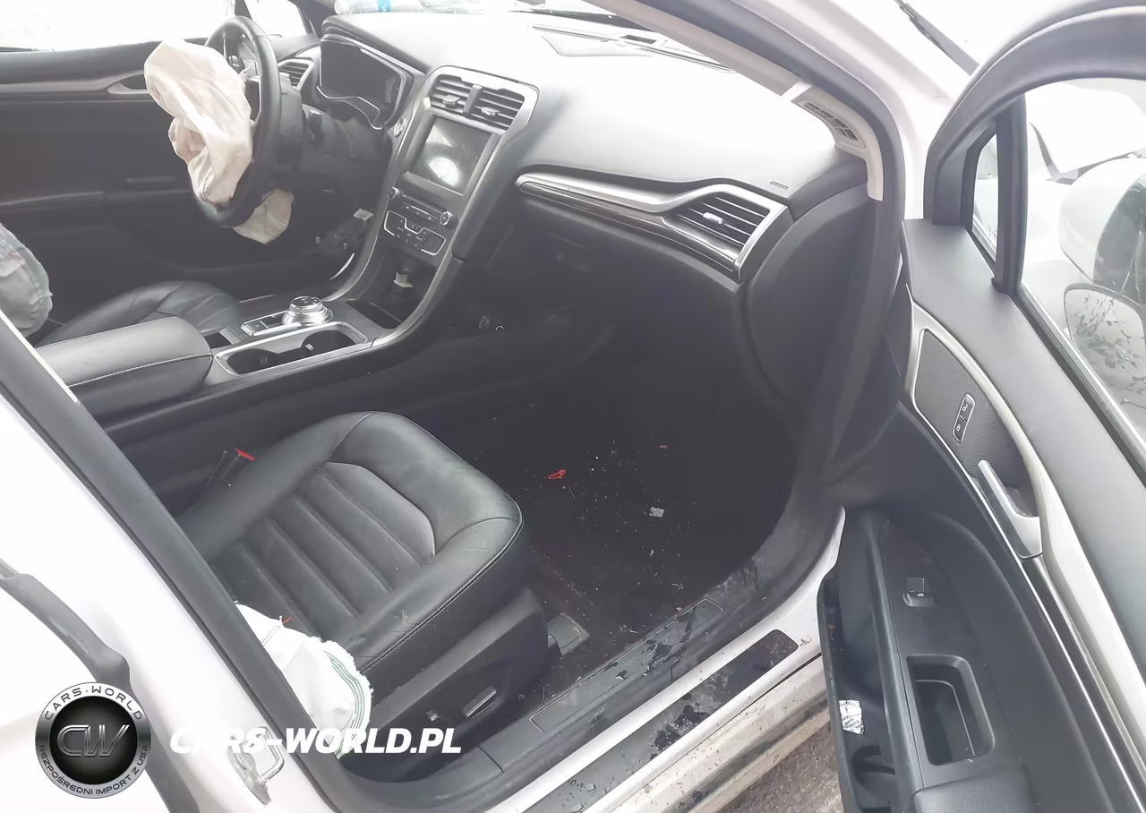 2017 Ford Fusion Se VIN:3FA6P0T93HR140576 - 5