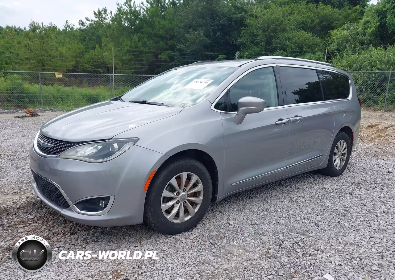 2018 Chrysler Pacifica Touring L VIN:2C4RC1BG6JR119841 - 2