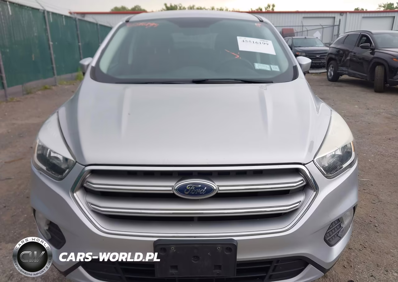 2017 Ford Escape Se VIN:1FMCU0GD9HUB39201 - 6