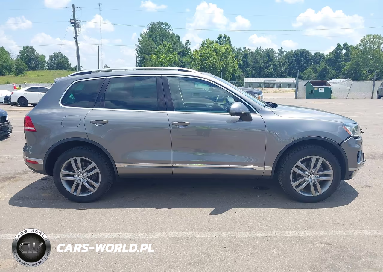 2016 Volkswagen Touareg Tdi Lux VIN:WVGEP9BP8GD004960 - 13