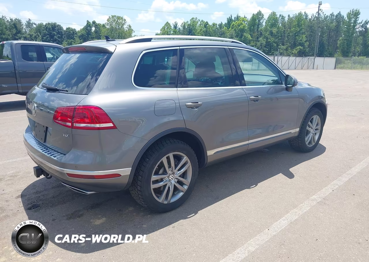 2016 Volkswagen Touareg Tdi Lux VIN:WVGEP9BP8GD004960 - 4