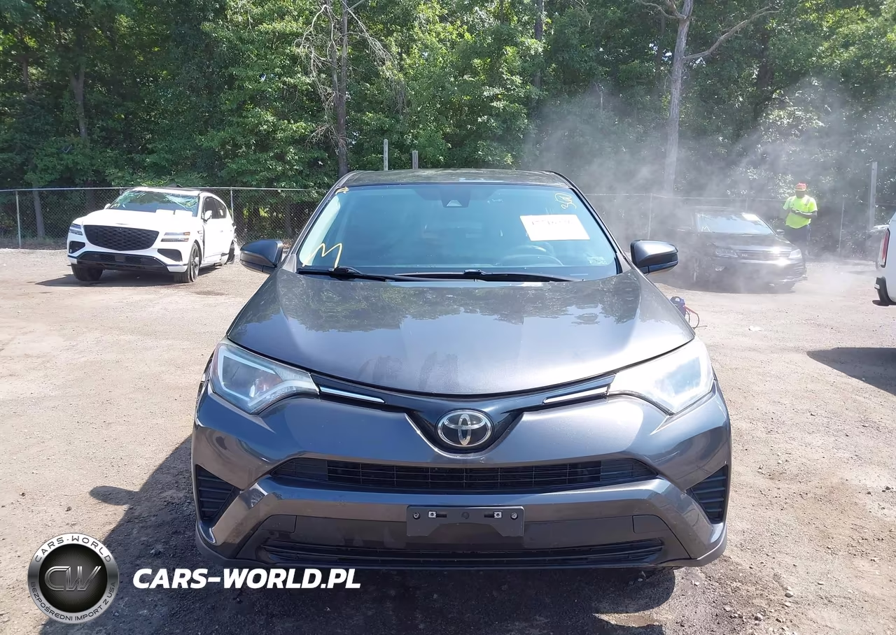 2018 Toyota Rav4 Le VIN:2T3BFREVXJW857620 - 12