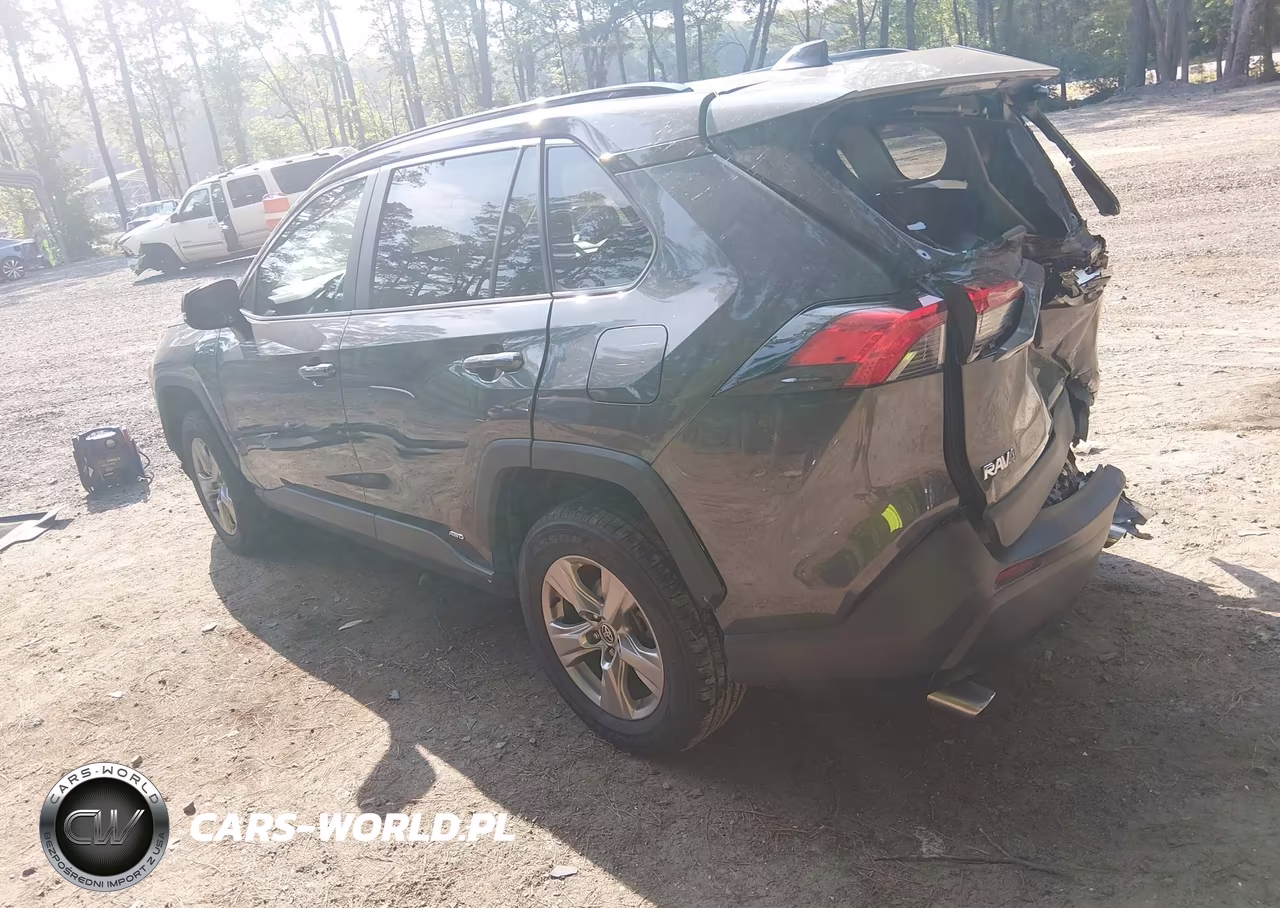 2023 Toyota Rav4 Hybrid Xle VIN:2T3RWRFV1PW172119 - 3