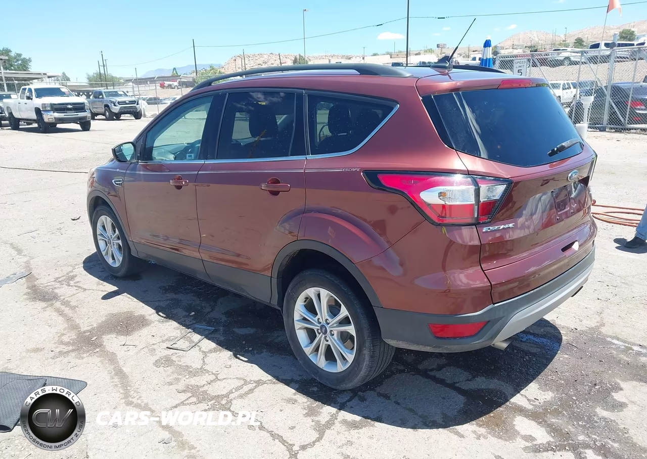 2018 Ford Escape Se VIN:1FMCU0GD8JUC48397 - 3