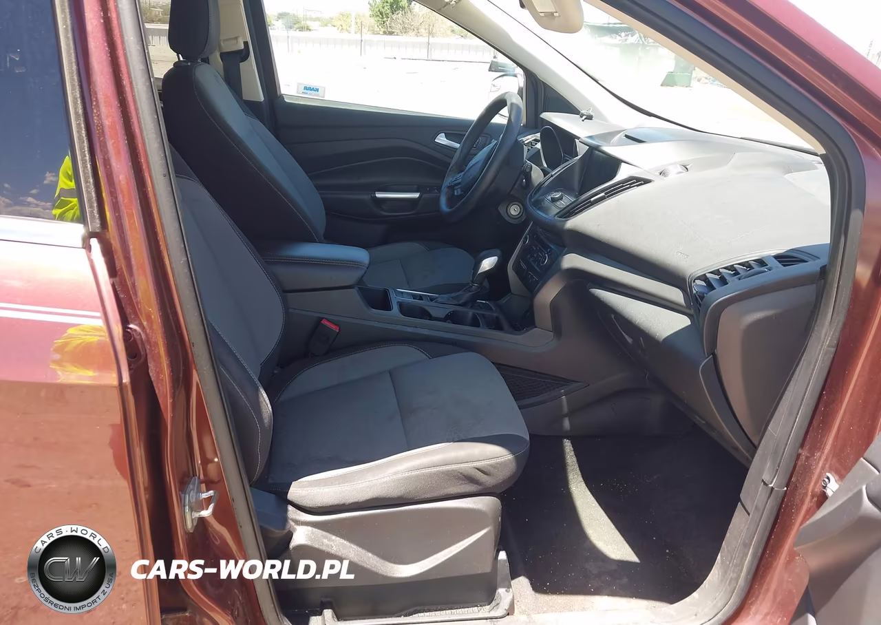 2018 Ford Escape Se VIN:1FMCU0GD8JUC48397 - 5