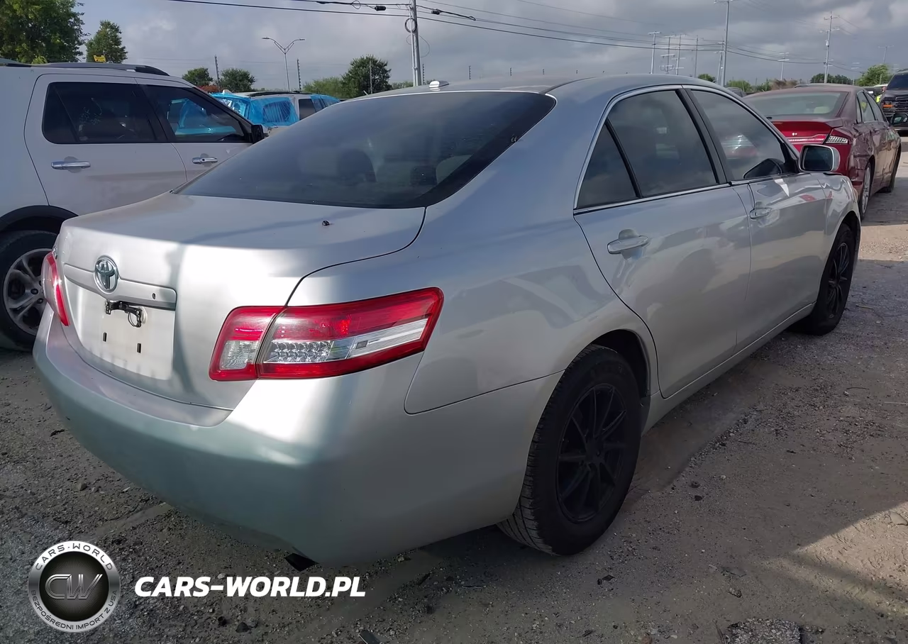 2011 Toyota Camry VIN:4T1BF3EK1BU751215 - 4