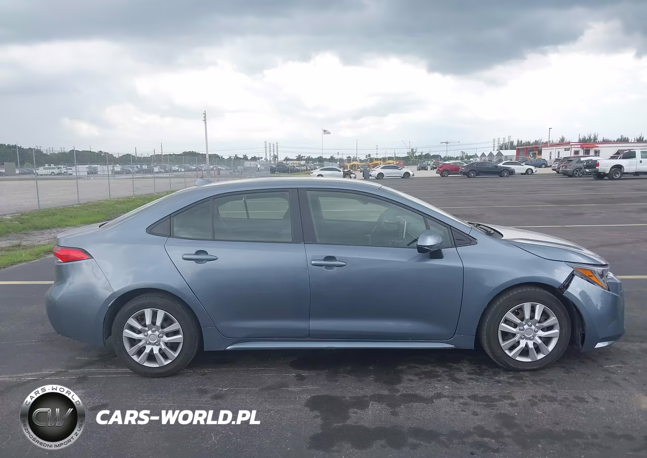 2021 Toyota Corolla Le VIN:JTDEPMAE0MJ163251 - 13
