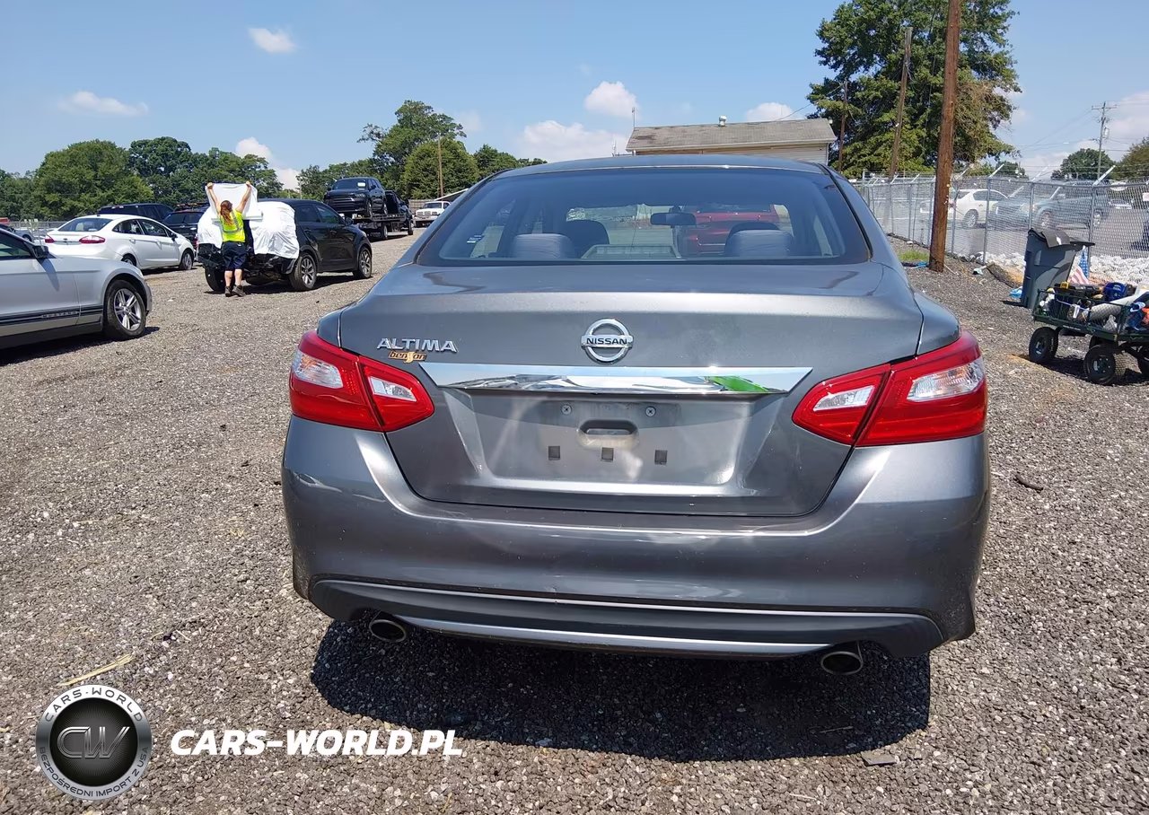 2017 Nissan Altima 2.5 S VIN:1N4AL3AP3HN332818 - 17