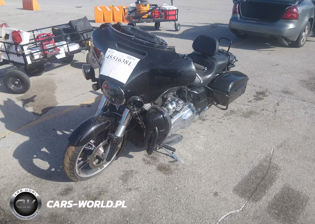 2018 Harley-Davidson Flhx Street Glide VIN:1HD1KBC18JB612322 - 12