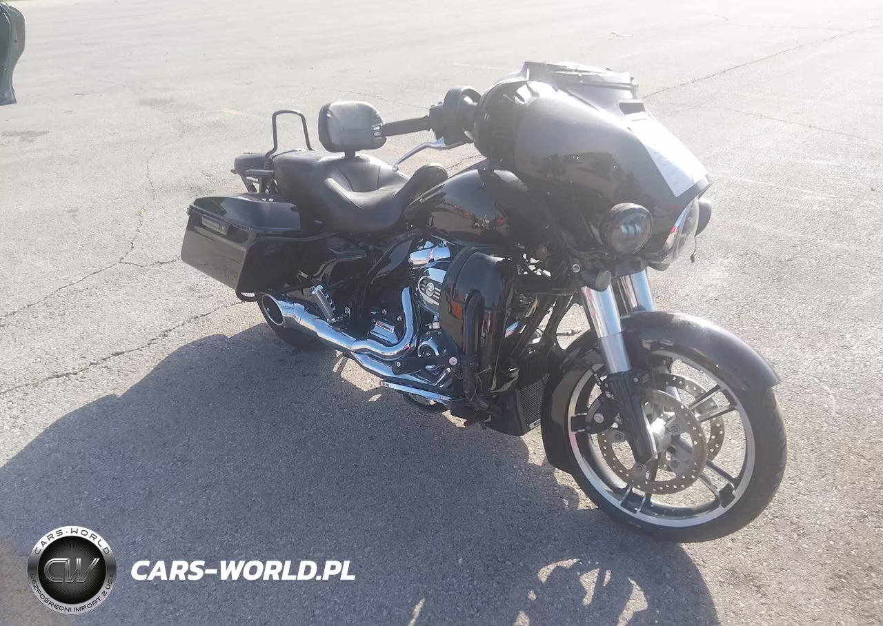 2018 Harley-Davidson Flhx Street Glide VIN:1HD1KBC18JB612322 - 2