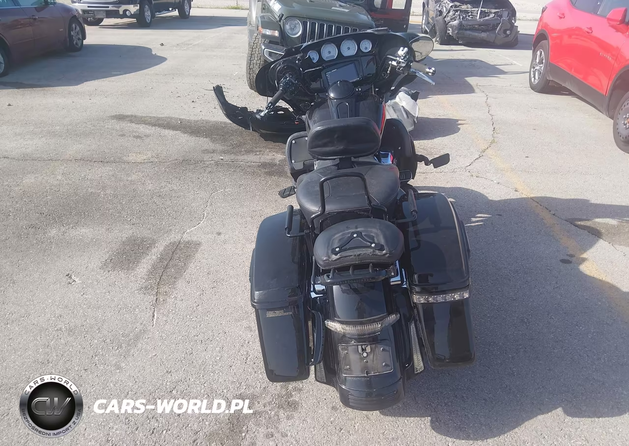 2018 Harley-Davidson Flhx Street Glide VIN:1HD1KBC18JB612322 - 6