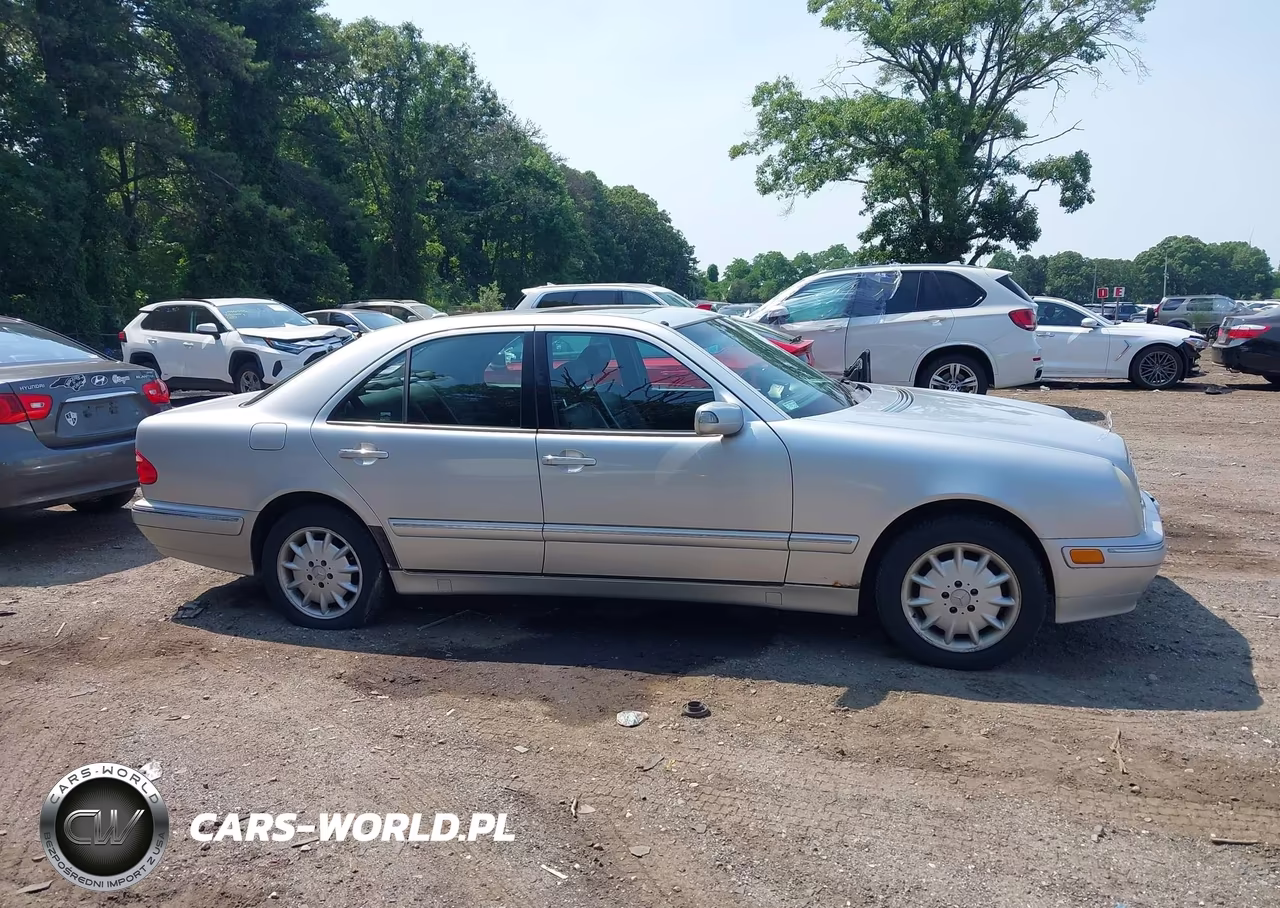 2000 Mercedes-Benz E 320 4M VIN:WDBJF82J5YX037781 - 13