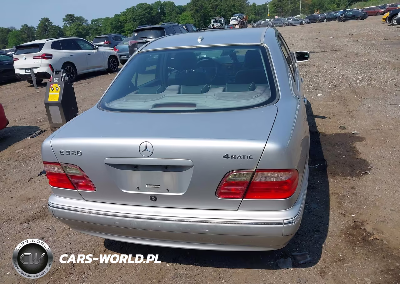 2000 Mercedes-Benz E 320 4M VIN:WDBJF82J5YX037781 - 16