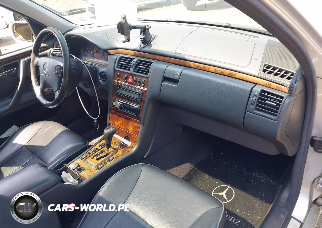 2000 Mercedes-Benz E 320 4M VIN:WDBJF82J5YX037781 - 5
