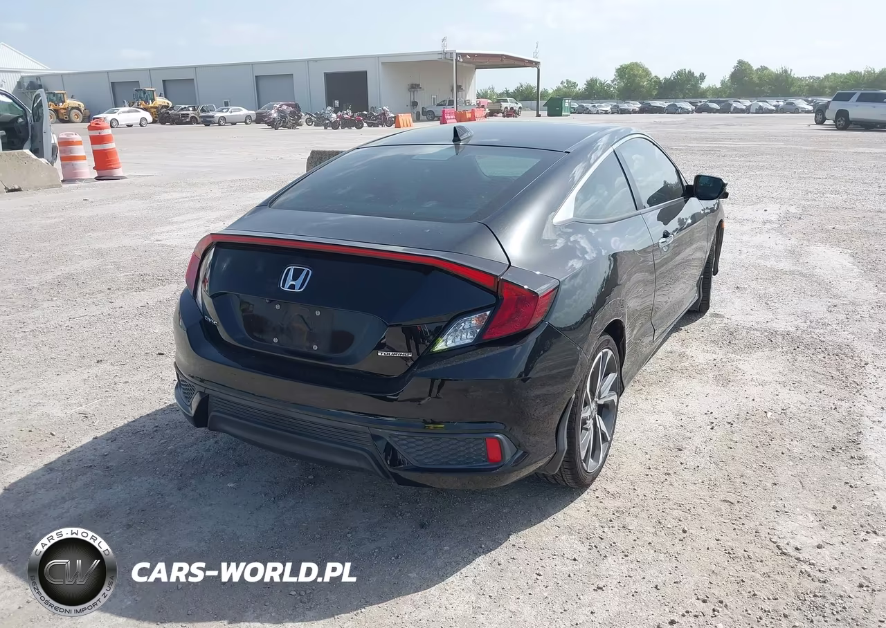 2020 Honda Civic Touring VIN:2HGFC3B99LH350646 - 4