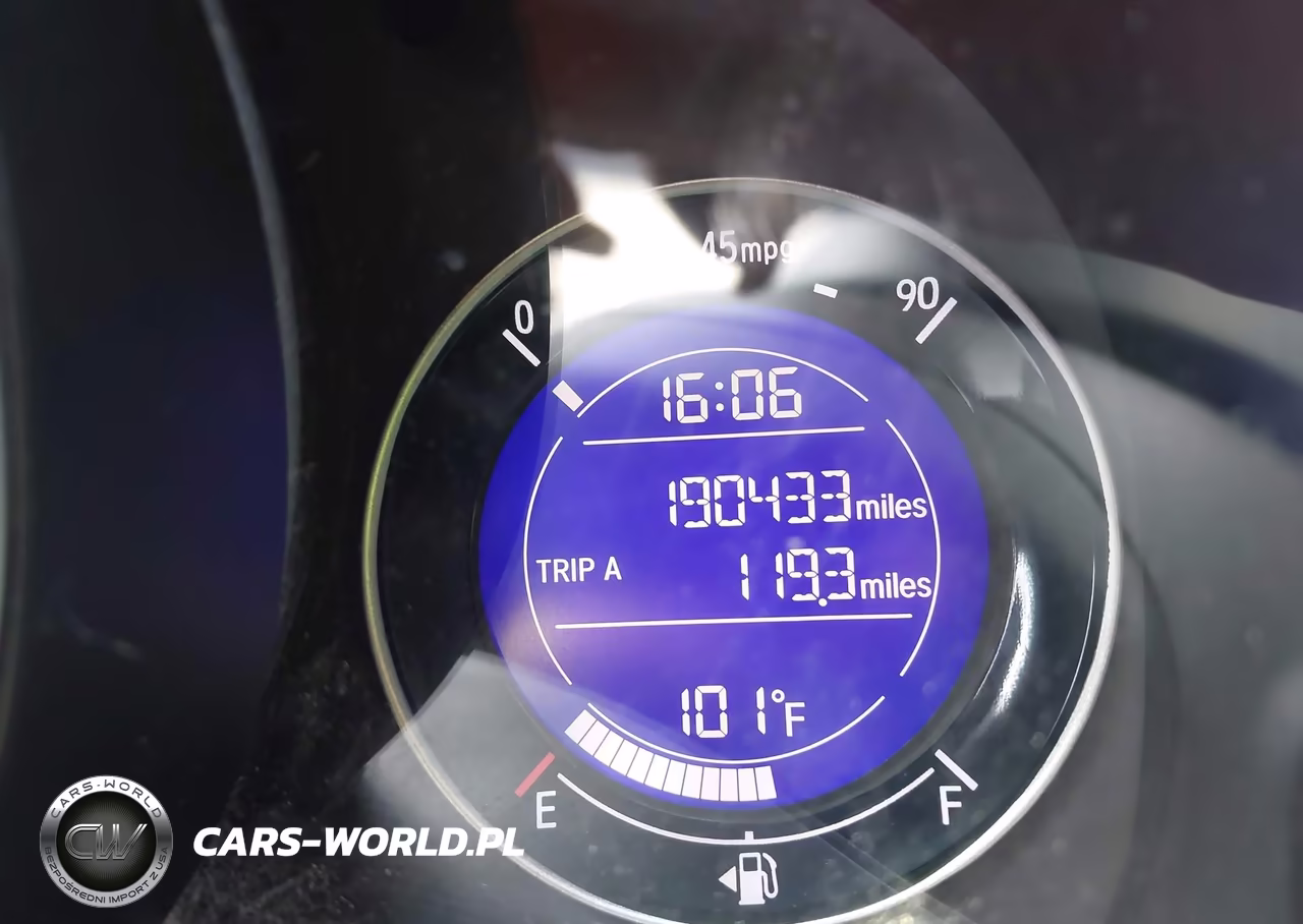 2015 Honda Fit Lx VIN:3HGGK5H50FM713168 - 15