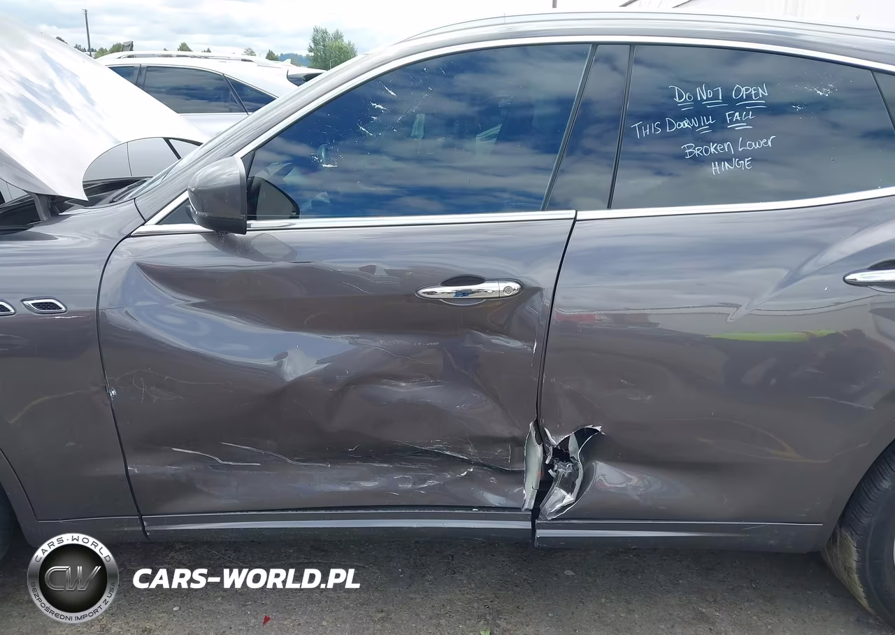 2017 Maserati Levante VIN:ZN661XUL4HX224524 - 6