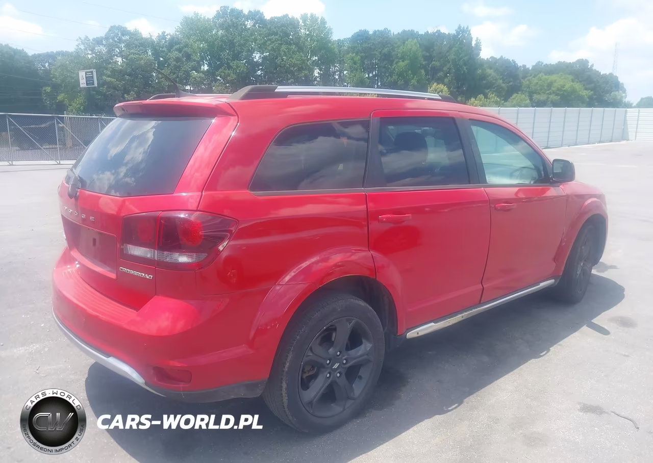 2020 Dodge Journey Crossroad VIN:3C4PDCGB4LT188346 - 4