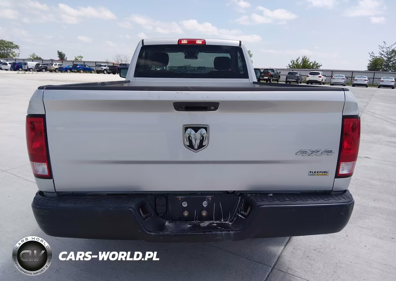 2018 Ram 1500 Tradesman 4X4 8' Box VIN:3C6JR7DG3JG318192 - 21