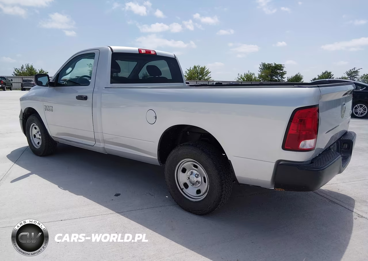 2018 Ram 1500 Tradesman 4X4 8' Box VIN:3C6JR7DG3JG318192 - 3