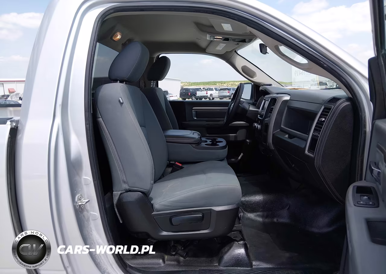 2018 Ram 1500 Tradesman 4X4 8' Box VIN:3C6JR7DG3JG318192 - 5