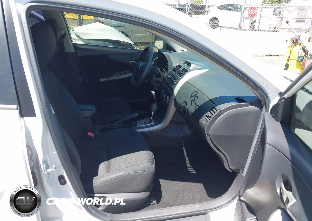 2012 Toyota Corolla S VIN:2T1BU4EE8CC813086 - 5