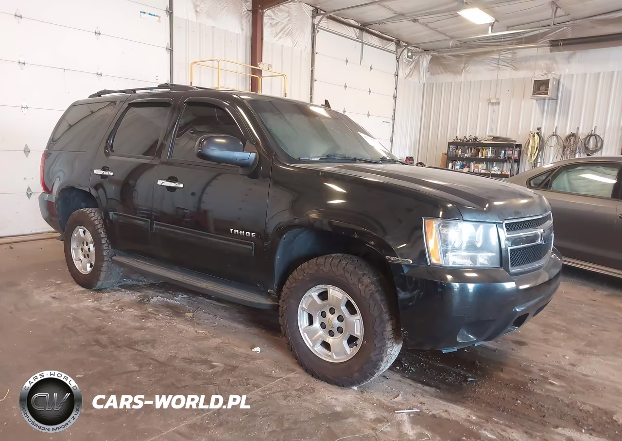 2013 Chevrolet Tahoe Ls – zdjęcie 1 z 10