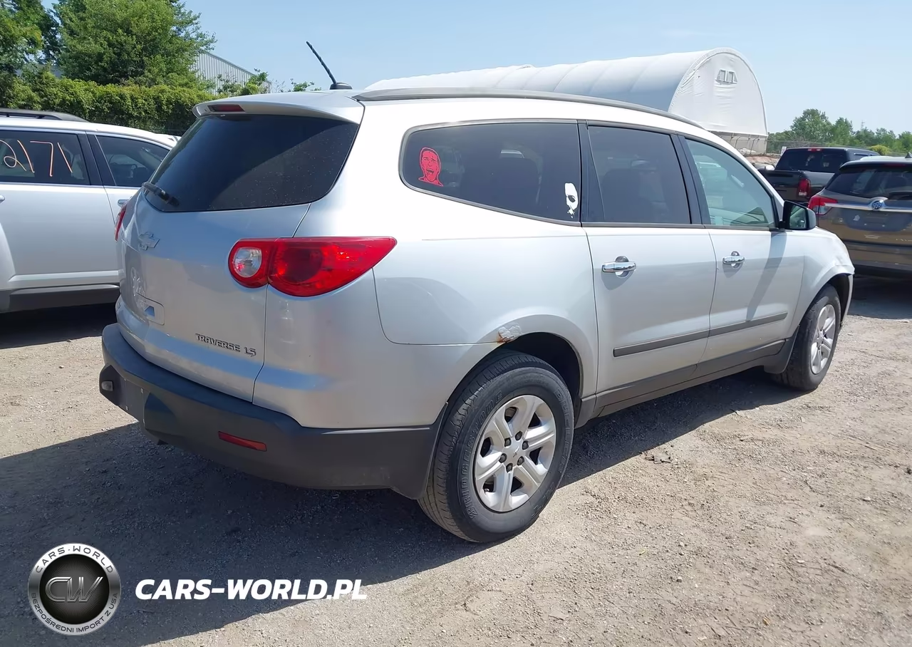 2011 Chevrolet Traverse Ls VIN:1GNKVFED7BJ311115 - 4