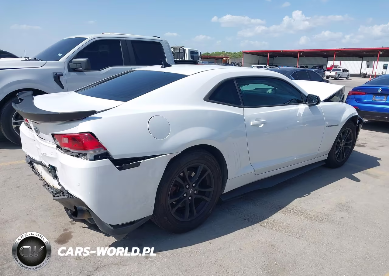 2015 Chevrolet Camaro 2Ls VIN:2G1FB1E31F9127196 - 4
