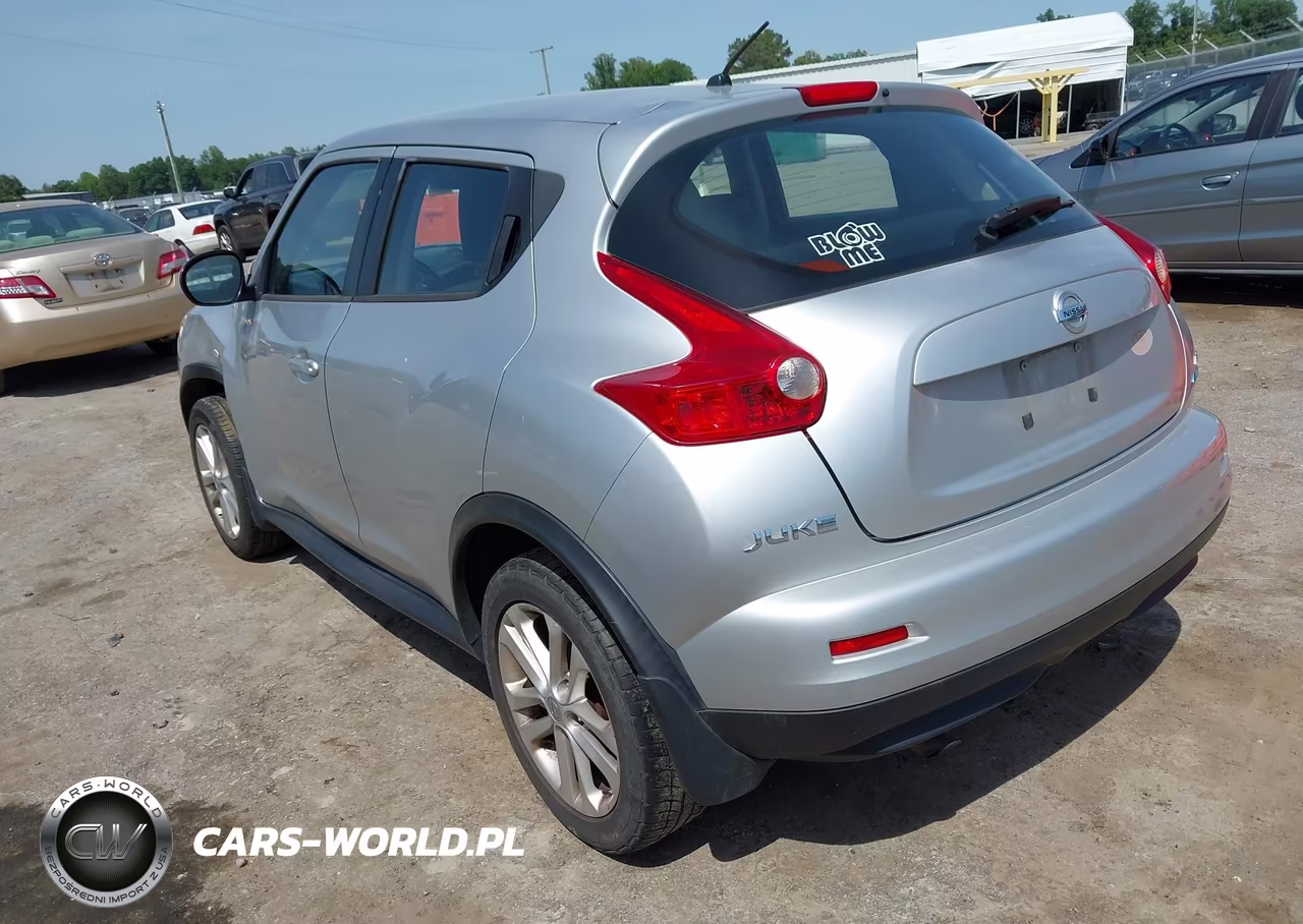 2014 Nissan Juke S VIN:JN8AF5MVXET483710 - 3