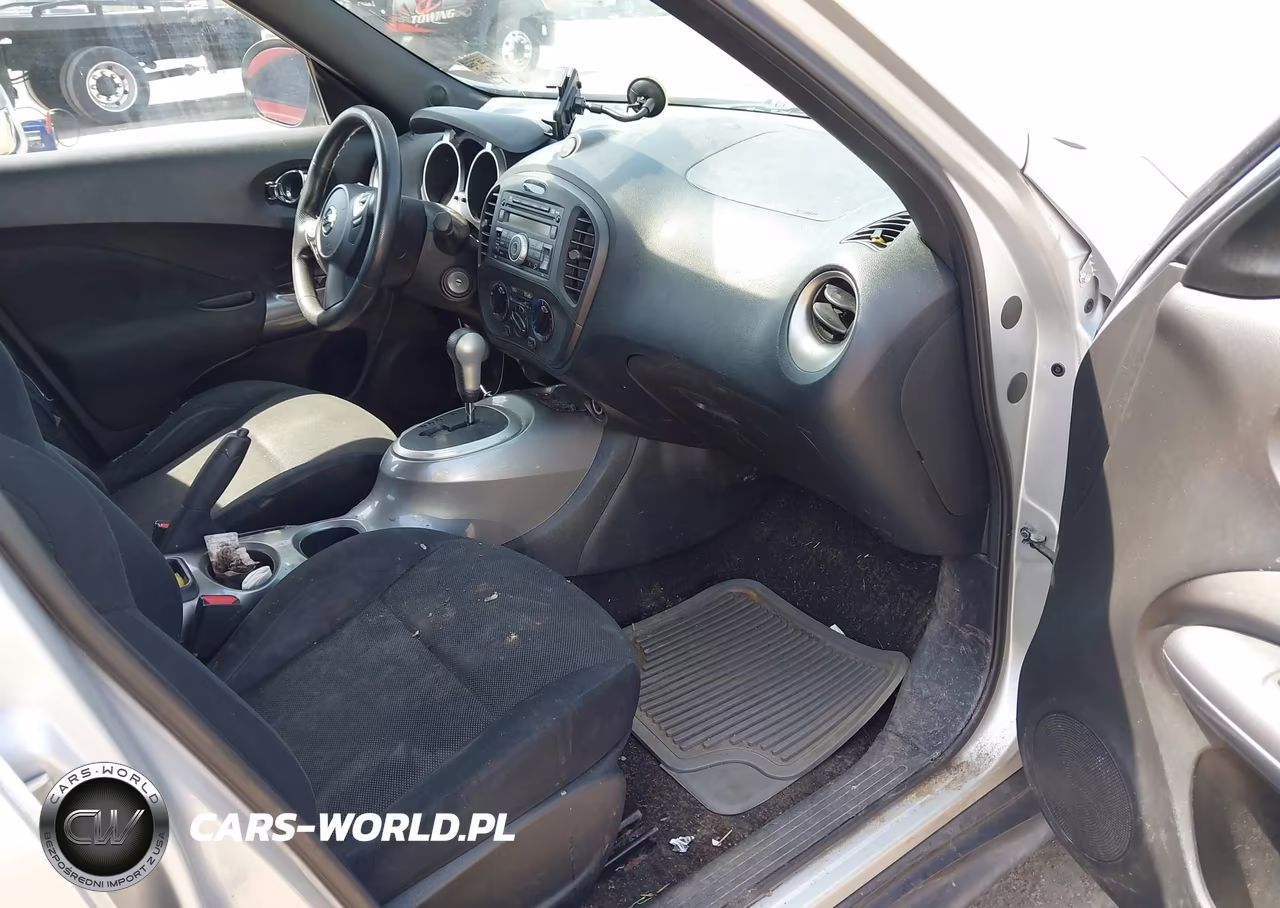 2014 Nissan Juke S VIN:JN8AF5MVXET483710 - 5