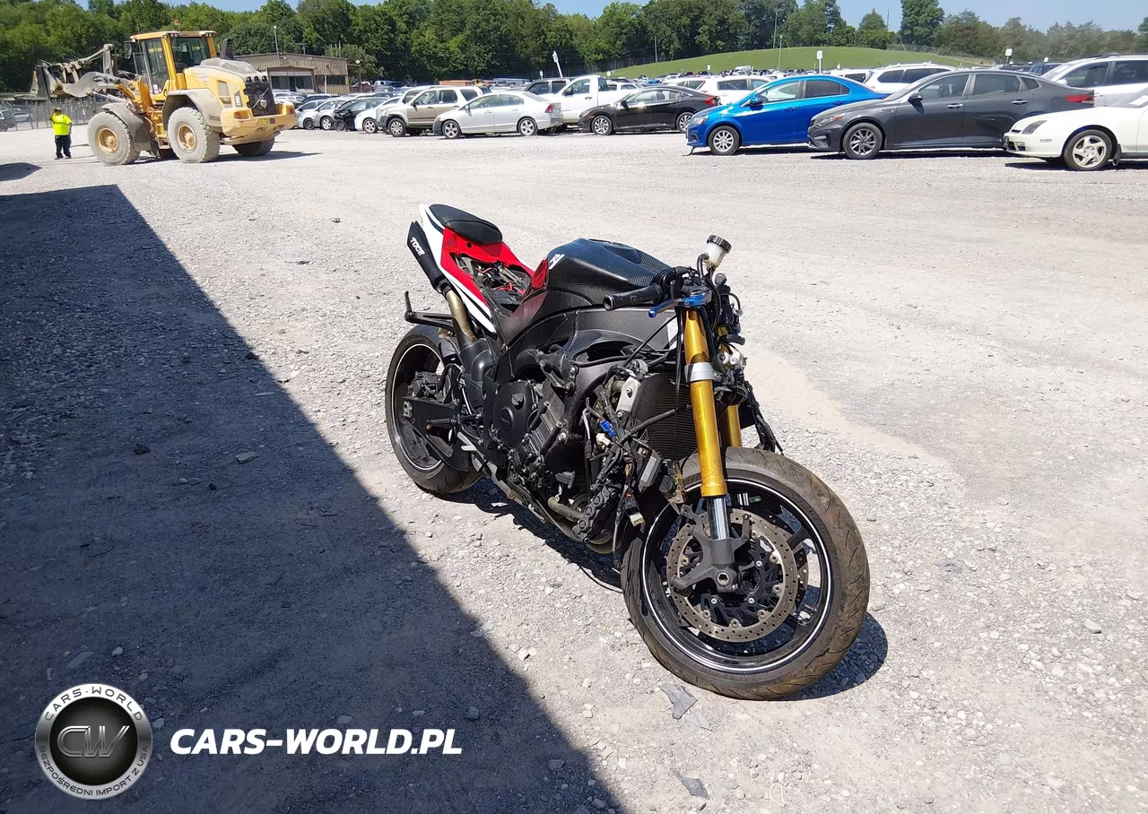 2014 Yamaha Yzfr1