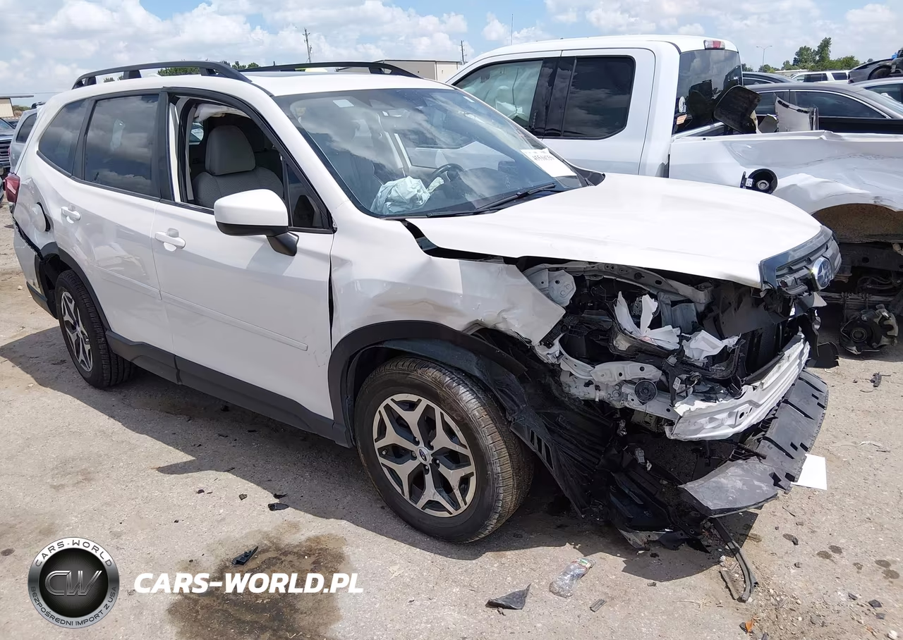 2023 Subaru Forester Premium – zdjęcie 1 z 17