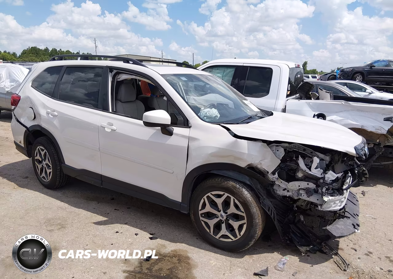 2023 Subaru Forester Premium VIN:JF2SKAEC4PH464899 - 14