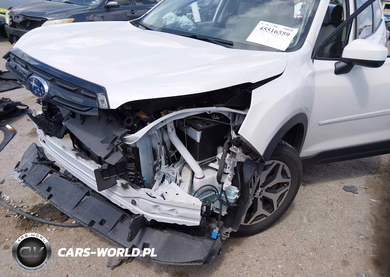 2023 Subaru Forester Premium VIN:JF2SKAEC4PH464899 - 6
