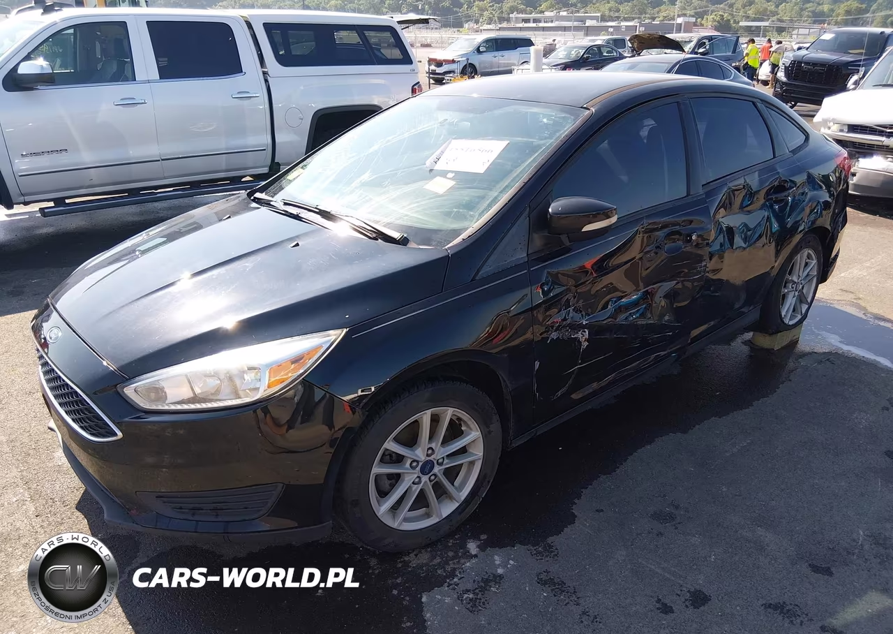 2017 Ford Focus Se VIN:1FADP3FE7HL244763 - 2