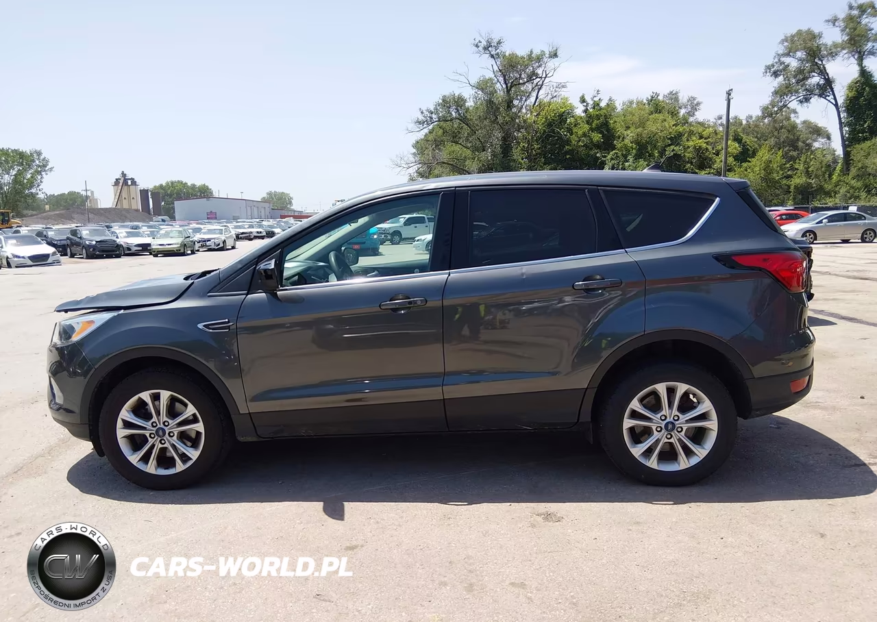 2019 Ford Escape Se VIN:1FMCU9GDXKUA85984 - 14