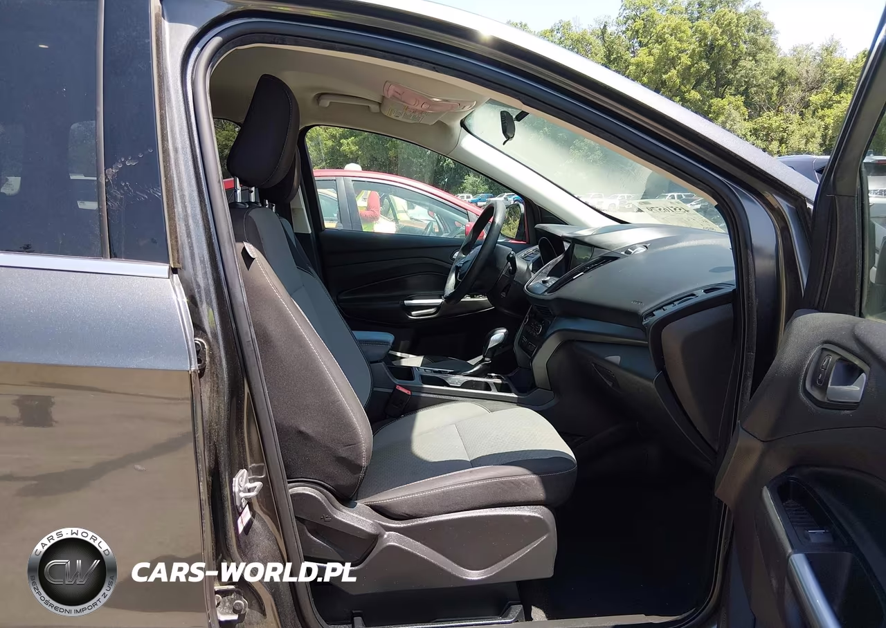2019 Ford Escape Se VIN:1FMCU9GDXKUA85984 - 5