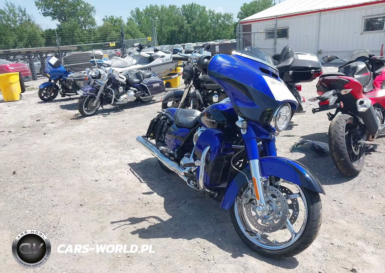 2017 Harley-Davidson Flhxse Cvo Street Glide