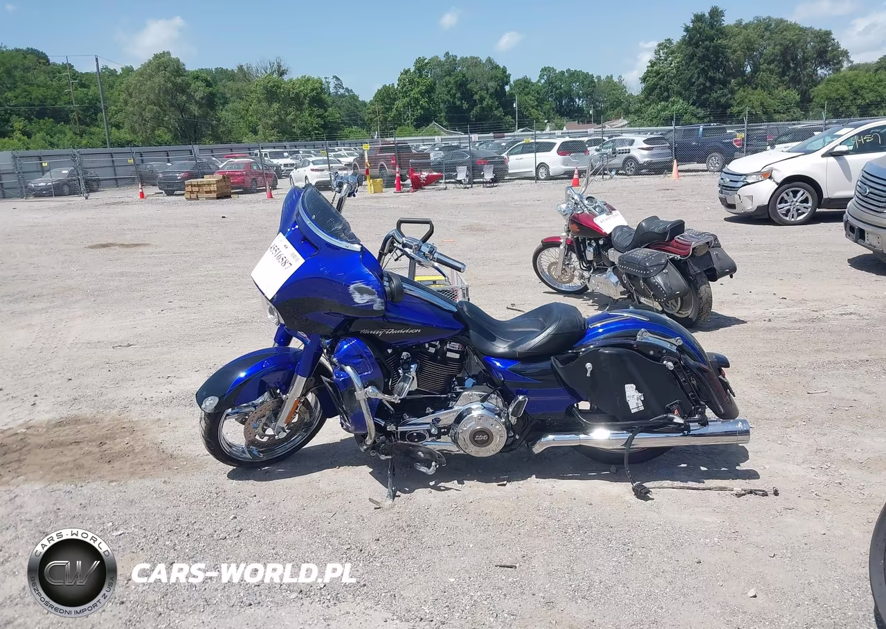 2017 Harley-Davidson Flhxse Cvo Street Glide VIN:1HD1PXF12HB961237 - 13