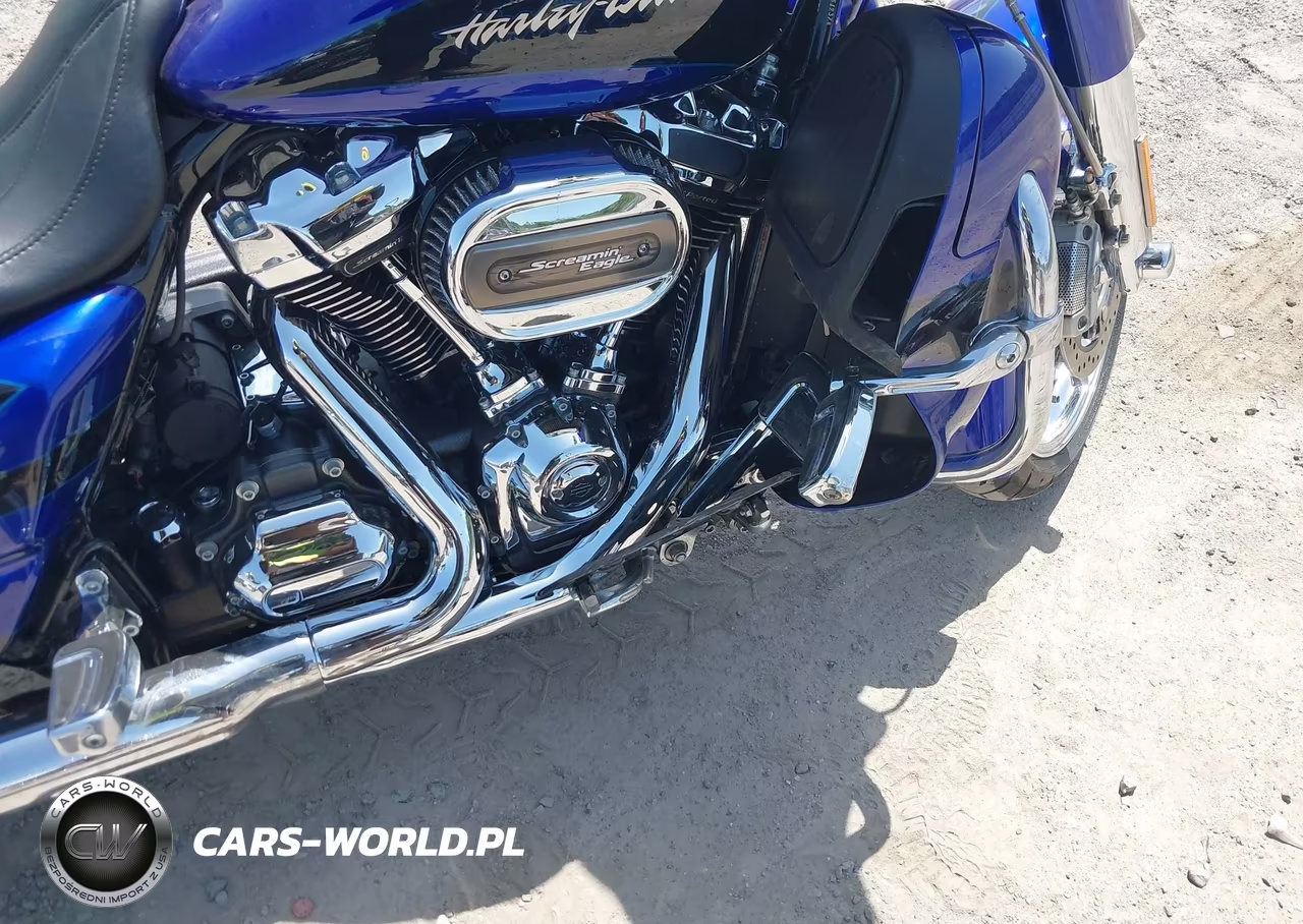 2017 Harley-Davidson Flhxse Cvo Street Glide VIN:1HD1PXF12HB961237 - 17