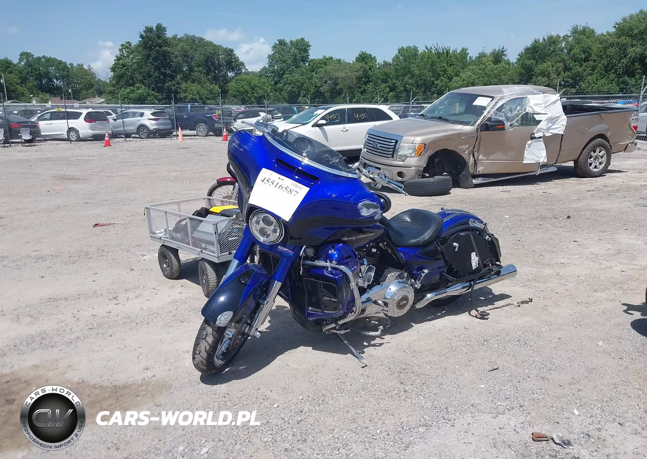 2017 Harley-Davidson Flhxse Cvo Street Glide VIN:1HD1PXF12HB961237 - 2