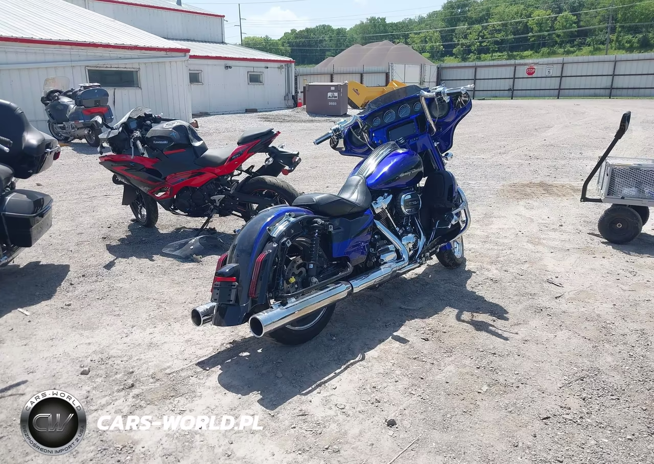 2017 Harley-Davidson Flhxse Cvo Street Glide VIN:1HD1PXF12HB961237 - 4