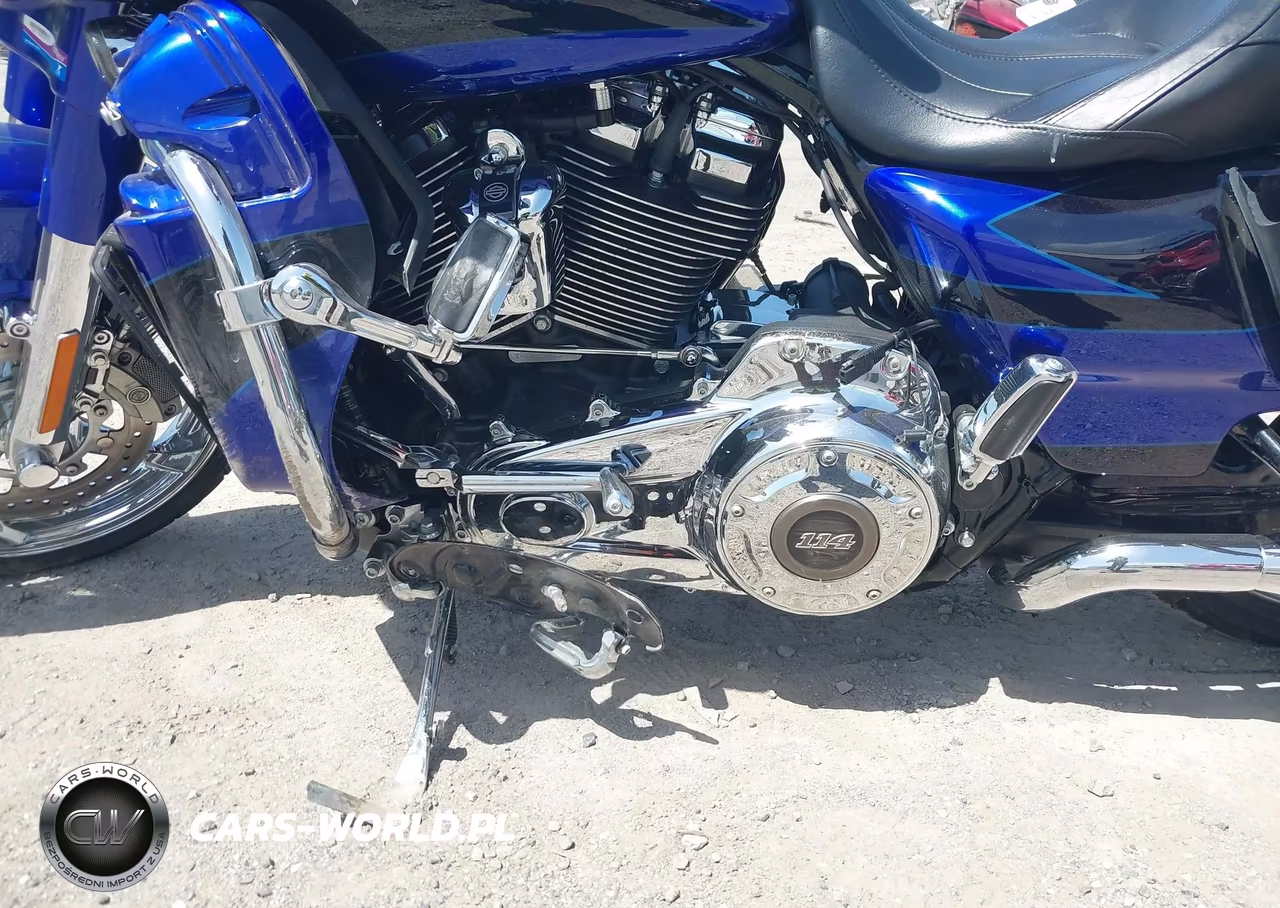 2017 Harley-Davidson Flhxse Cvo Street Glide VIN:1HD1PXF12HB961237 - 9